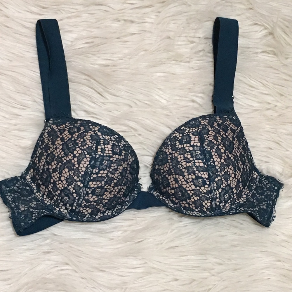 VS Lace Push-Up Bra